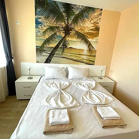 Apartment Palms In Sozopol, With Free Parking *