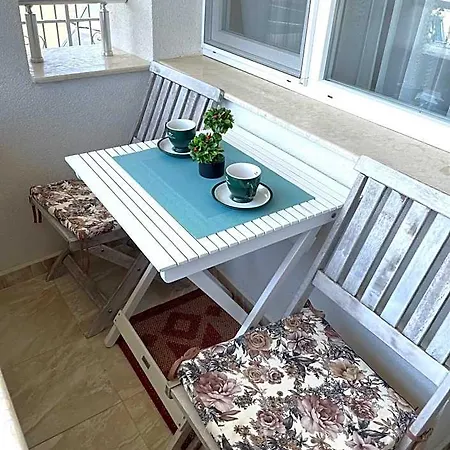 Apartment Palms In Sozopol, With Free Parking